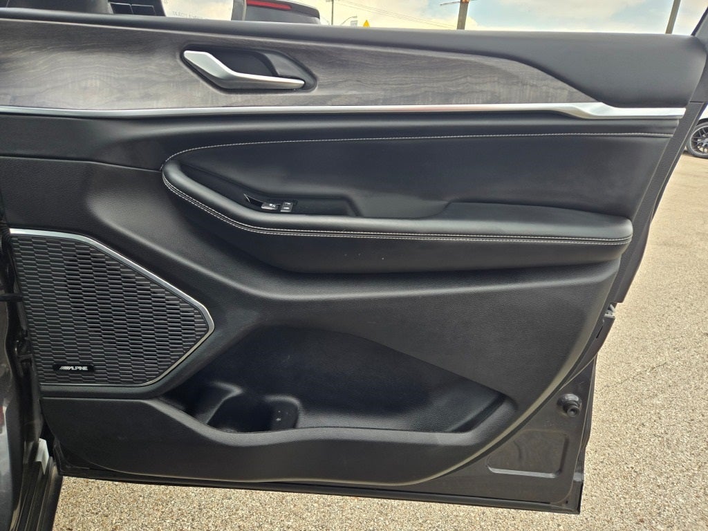 2022 Jeep Grand Cherokee Overland