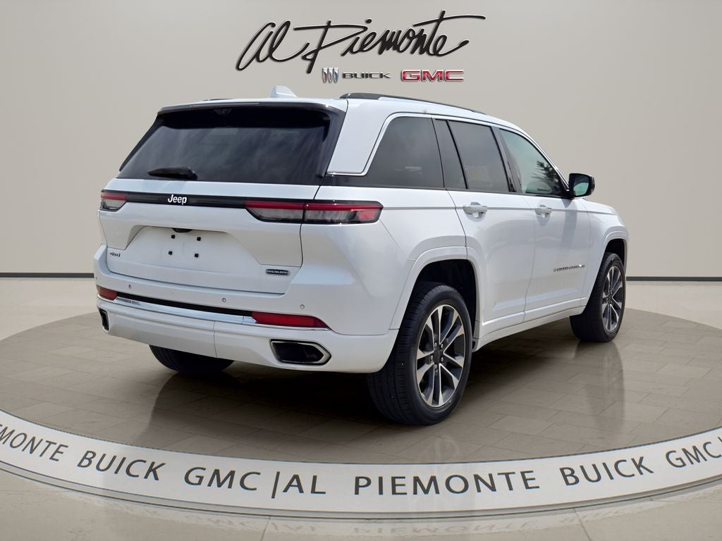 2022 Jeep Grand Cherokee Overland
