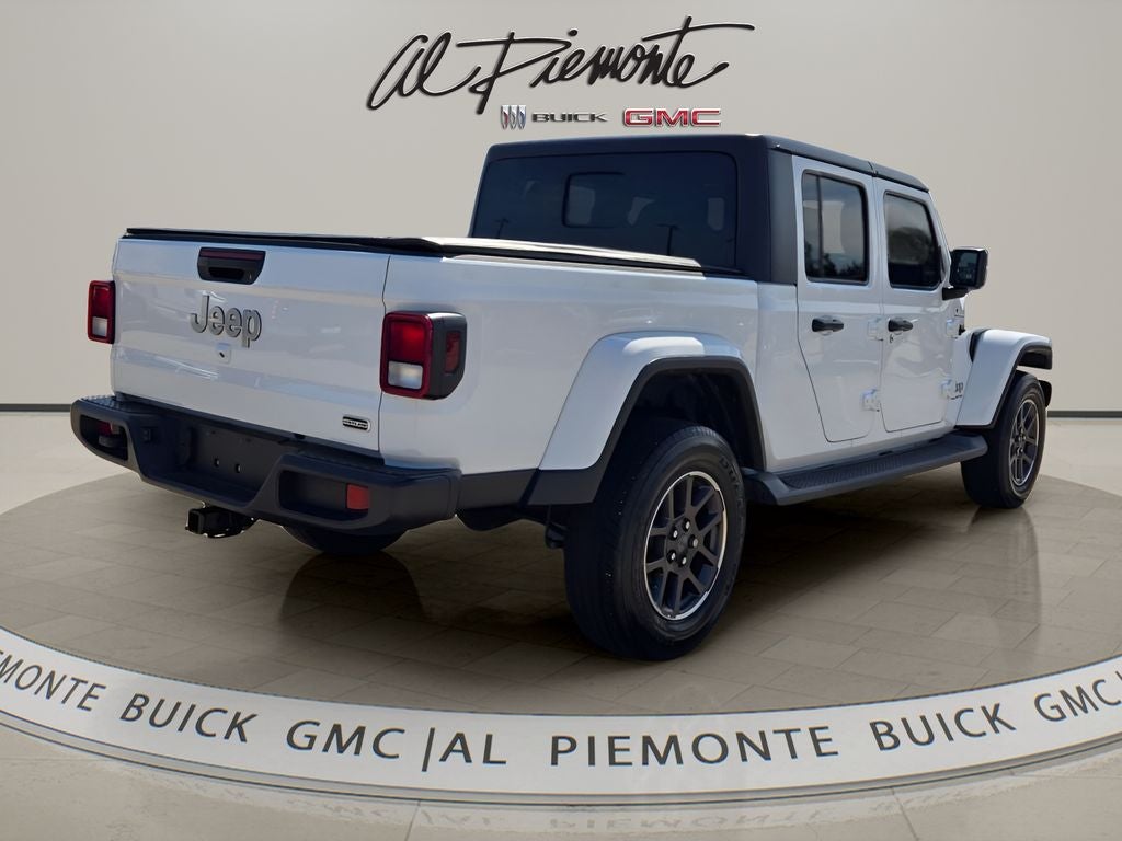 2022 Jeep Gladiator Overland