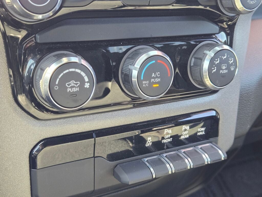 2025 RAM 1500 Tradesman