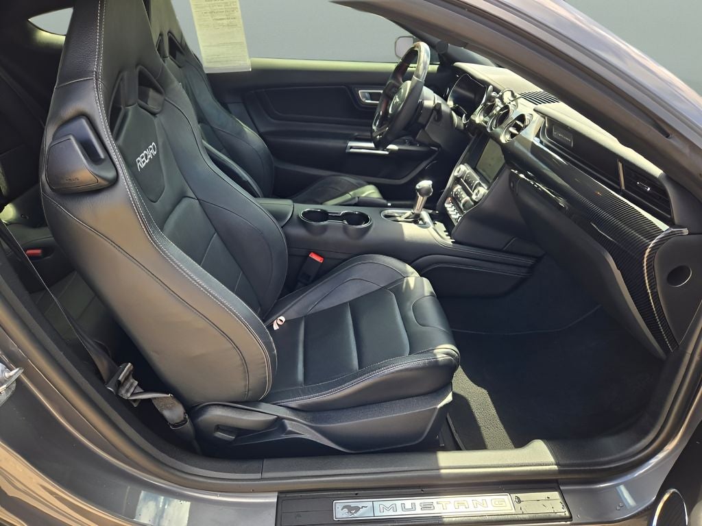 2022 Ford Mustang EcoBoost Premium