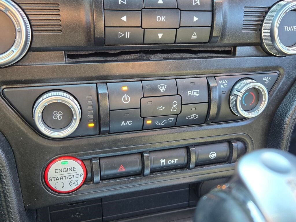 2016 Ford Mustang V6