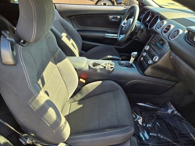 2016 Ford Mustang V6