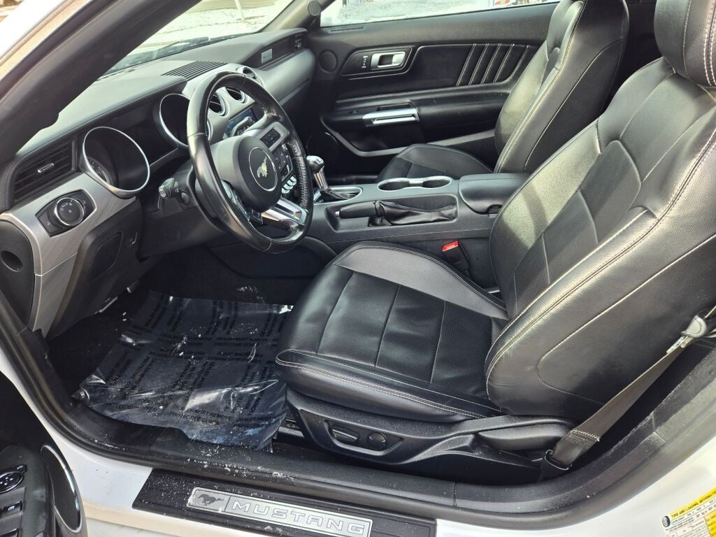 2022 Ford Mustang EcoBoost Premium