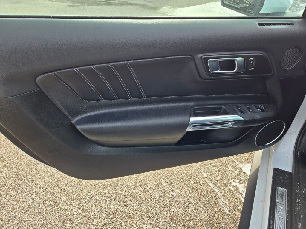 2022 Ford Mustang EcoBoost Premium