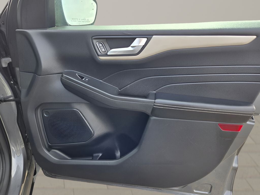 2022 Ford Escape Hybrid SEL