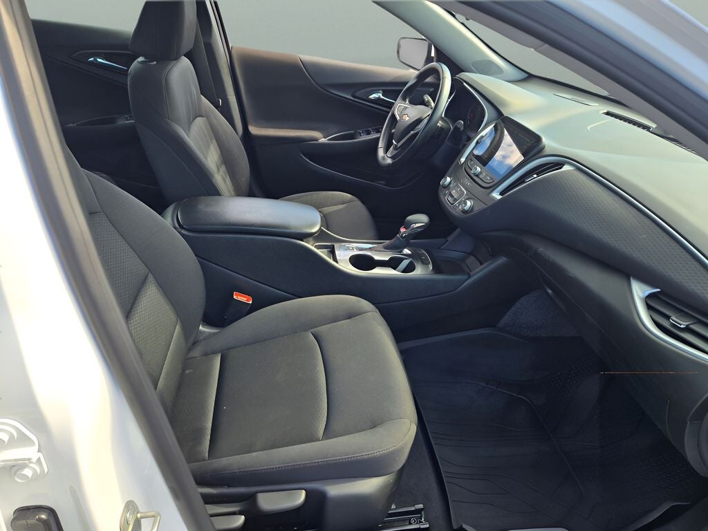 2023 Chevrolet Malibu RS