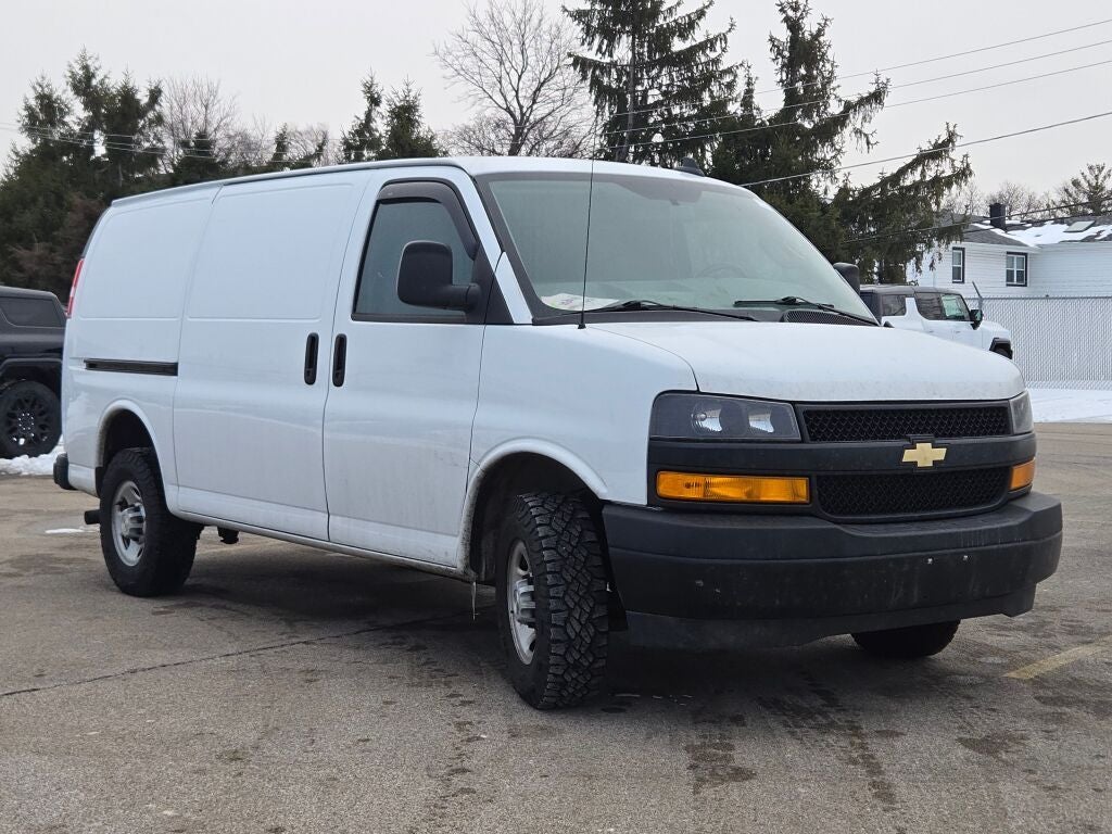 2022 Chevrolet Express 2500 Work Van Cargo