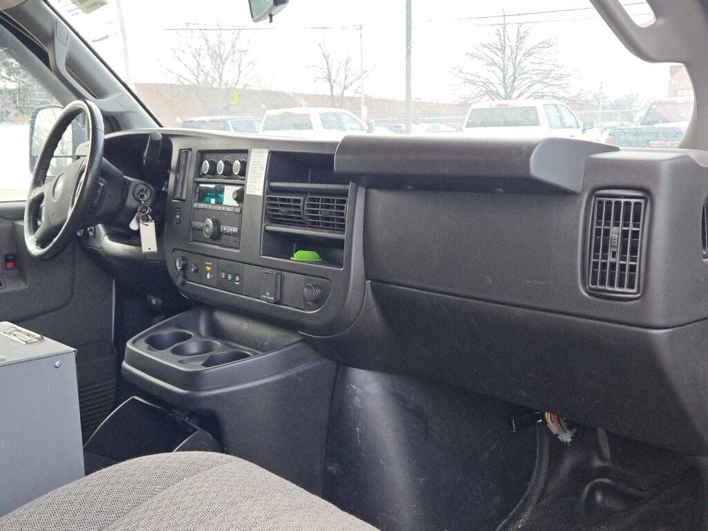 2022 Chevrolet Express 2500 Work Van Cargo