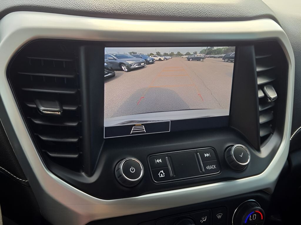 2022 GMC Acadia SLE