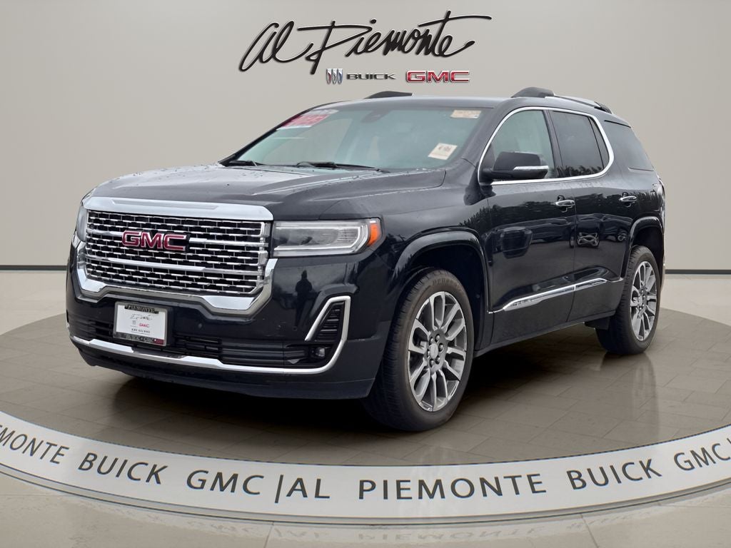 2023 GMC Acadia Denali
