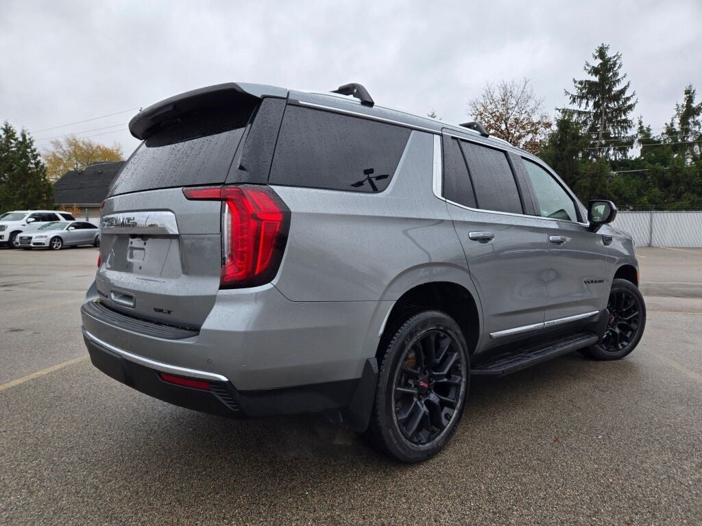 2023 GMC Yukon SLT