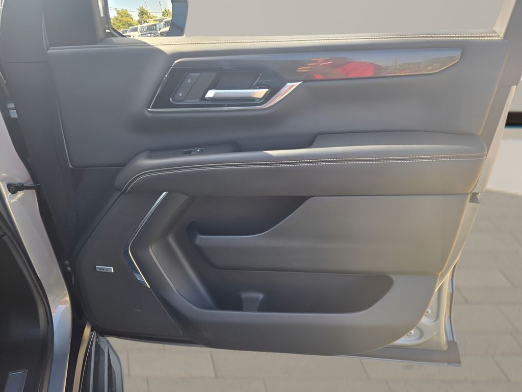 2025 GMC Yukon XL Elevation