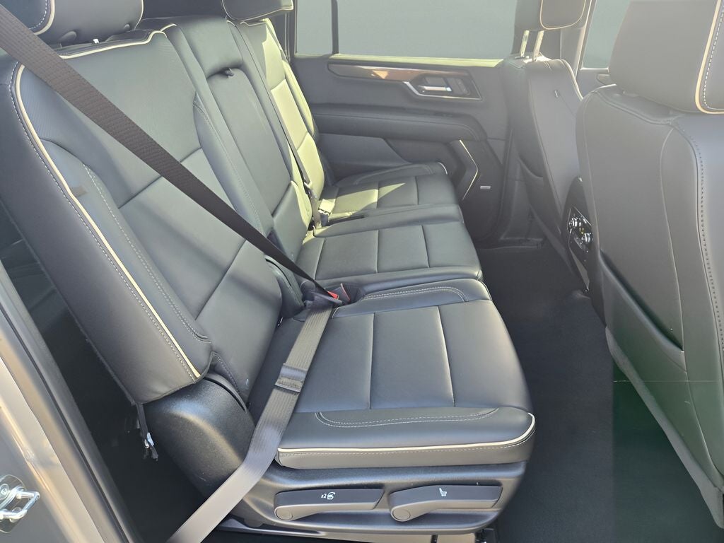 2025 GMC Yukon XL Elevation