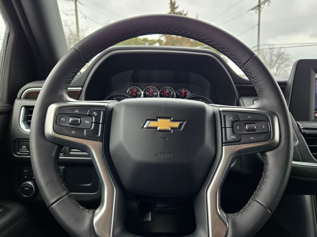 2023 Chevrolet Suburban LS