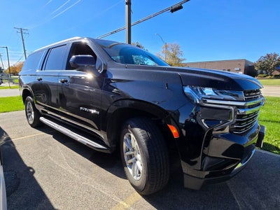 2023 Chevrolet Suburban LT