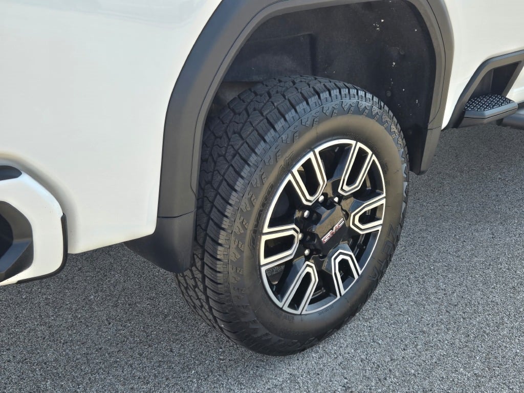 2023 GMC Sierra 2500HD AT4