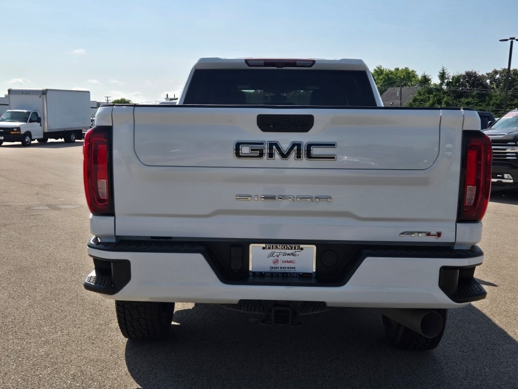 2023 GMC Sierra 2500HD AT4