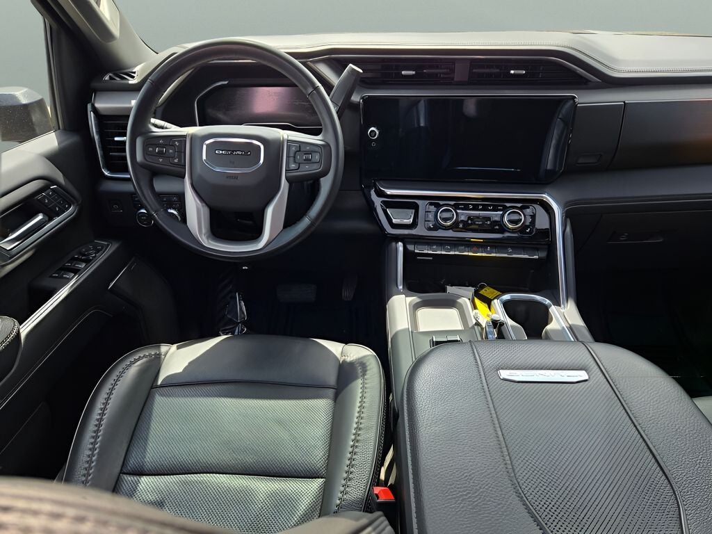 2025 GMC Sierra 2500HD Denali