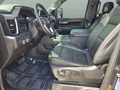 2025 GMC Sierra 2500HD Denali
