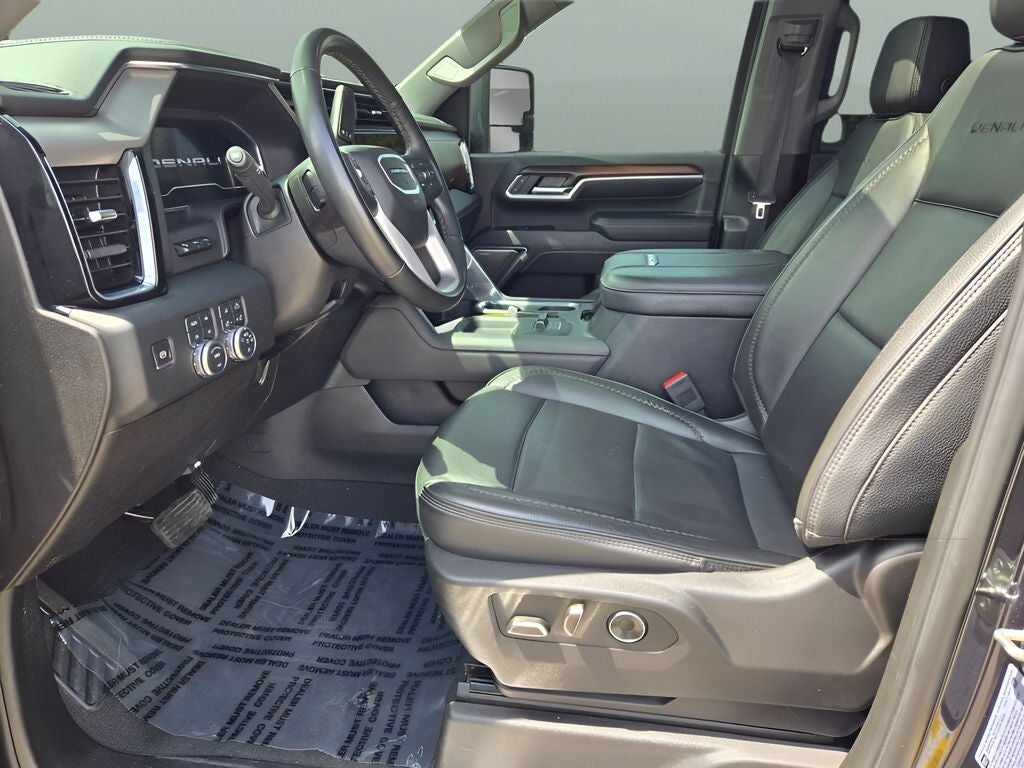 2025 GMC Sierra 2500HD Denali