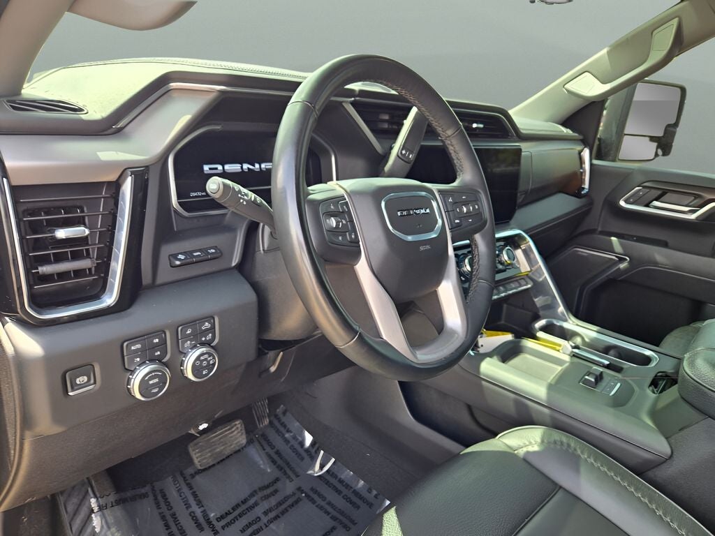 2025 GMC Sierra 2500HD Denali