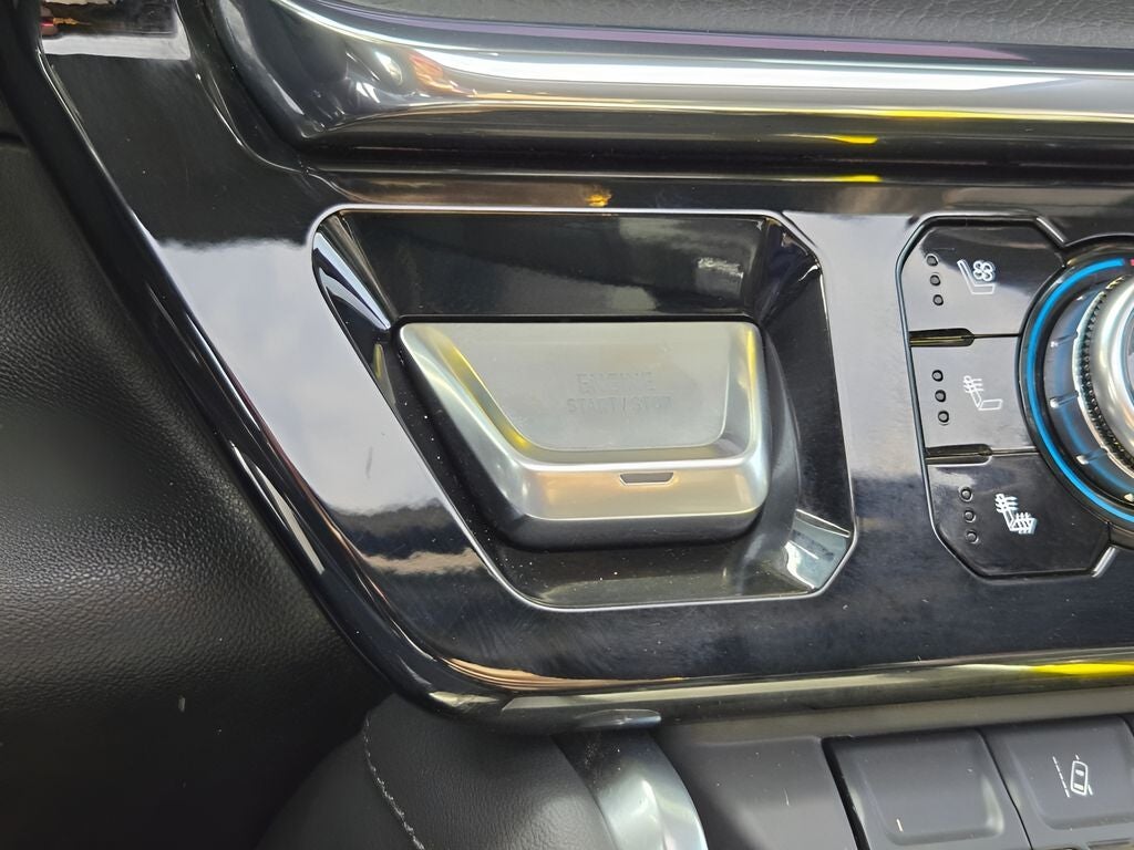 2025 GMC Sierra 2500HD Denali