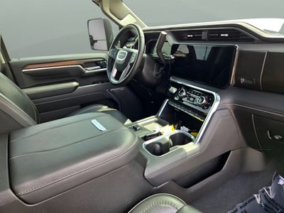 2025 GMC Sierra 2500HD Denali