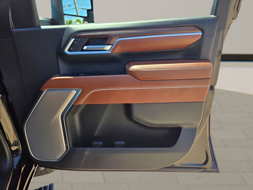 2025 GMC Sierra 3500HD Denali Ultimate