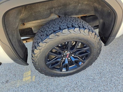 2022 GMC Sierra 1500 AT4