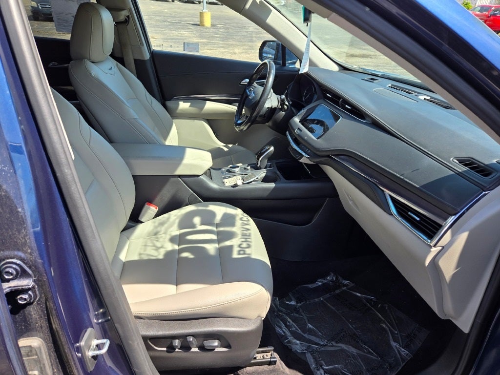 2021 Cadillac XT4 Luxury