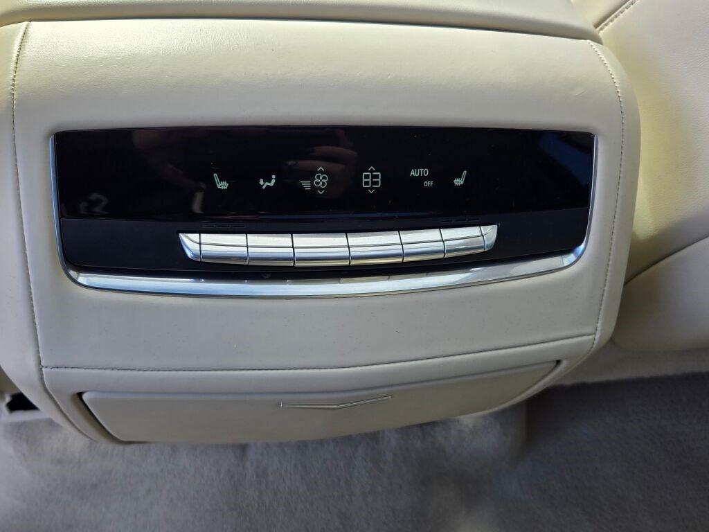 2023 Cadillac Escalade ESV Sport Platinum