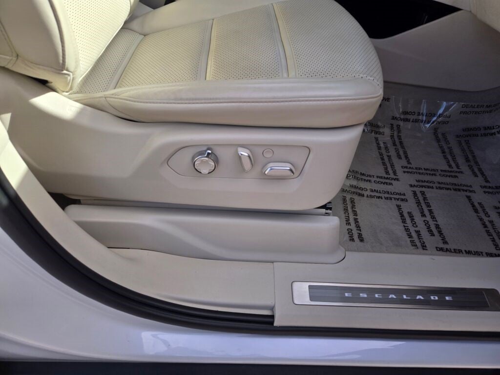 2023 Cadillac Escalade ESV Sport Platinum