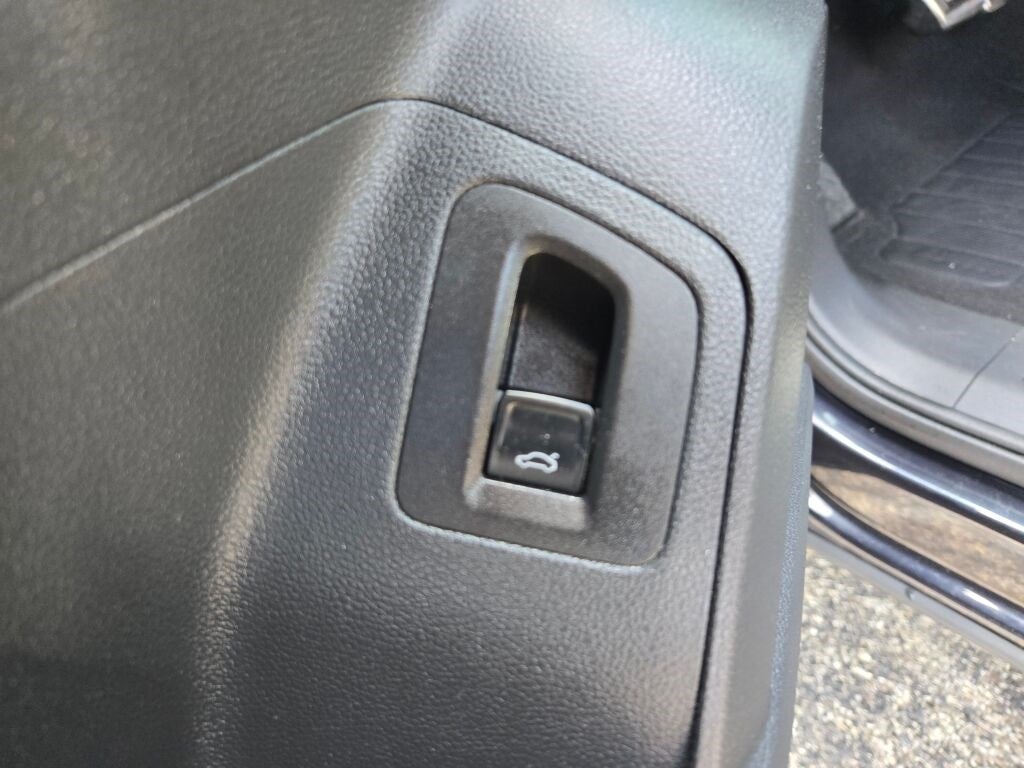 2022 Volkswagen Atlas 3.6L V6 SEL Premium R-Line