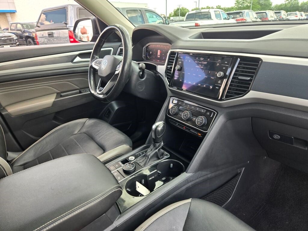 2022 Volkswagen Atlas 3.6L V6 SEL Premium R-Line