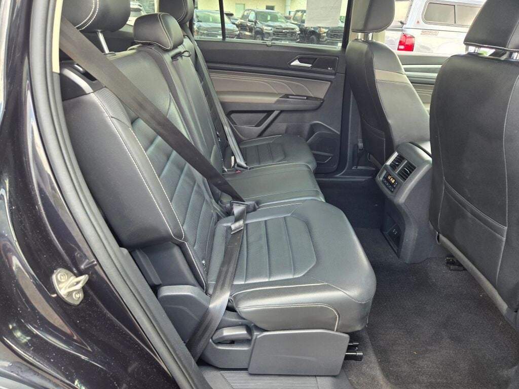 2022 Volkswagen Atlas 3.6L V6 SEL Premium R-Line