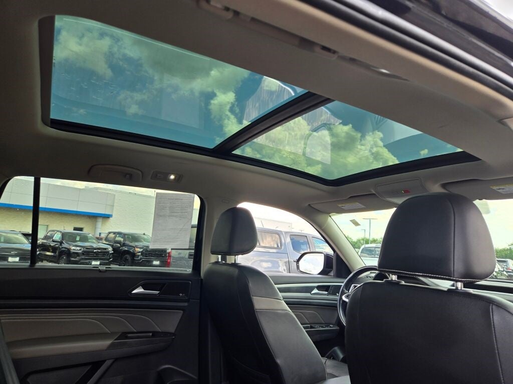 2022 Volkswagen Atlas 3.6L V6 SEL Premium R-Line