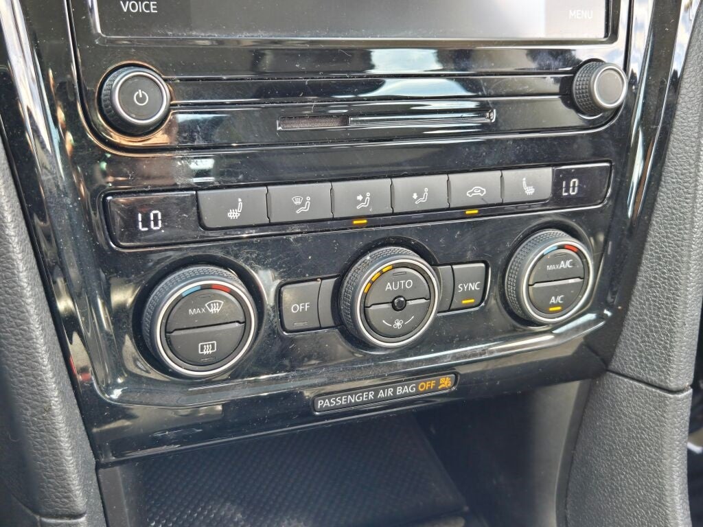 2021 Volkswagen Passat 2.0T SE