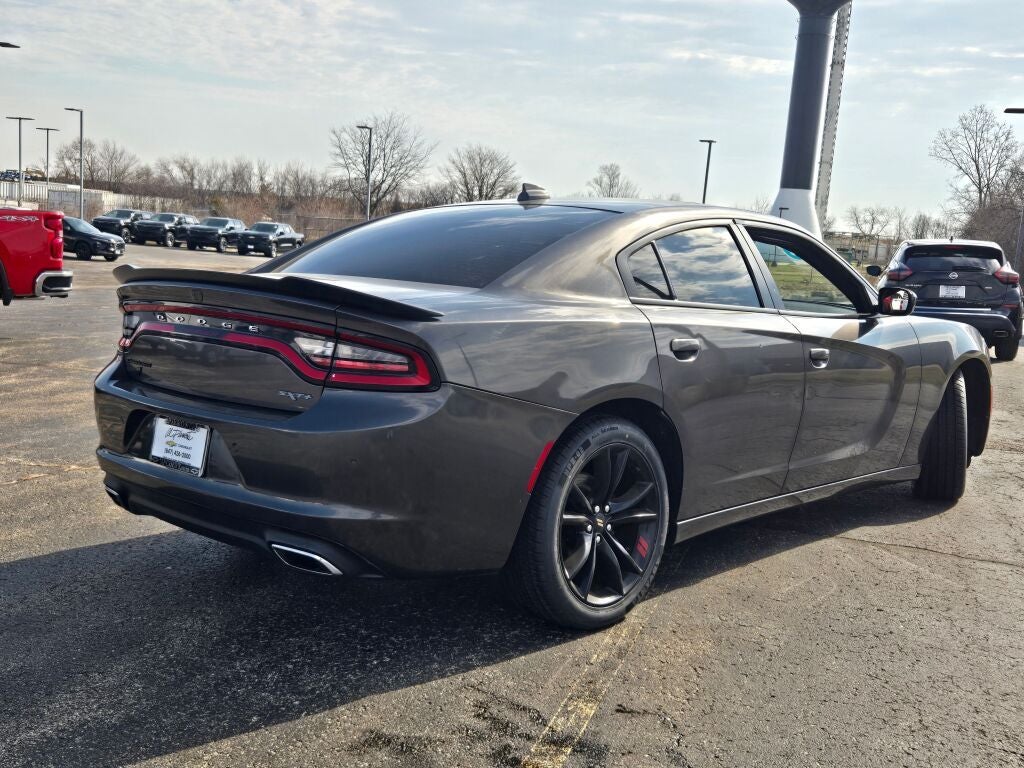 2016 Dodge Charger SXT