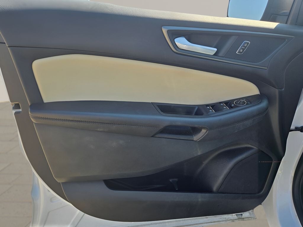 2023 Ford Edge SE