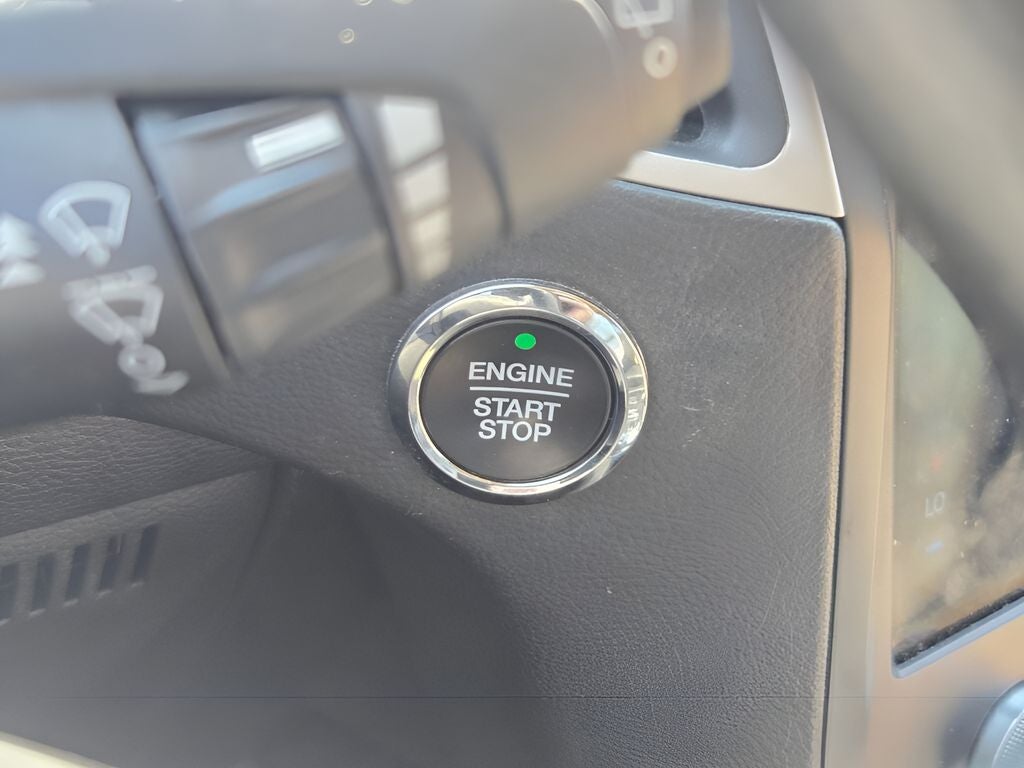 2023 Ford Edge SE