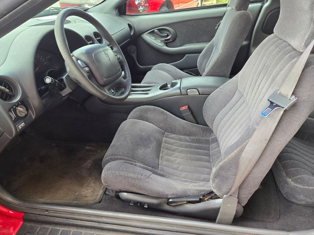 1999 Pontiac Firebird Base