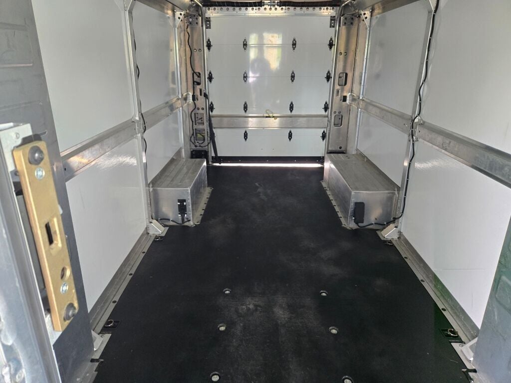 2023 BrightDrop Zevo 600 Base