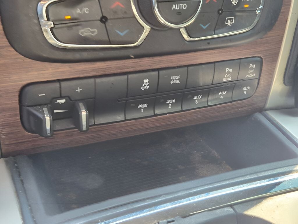 2016 RAM 3500 Laramie
