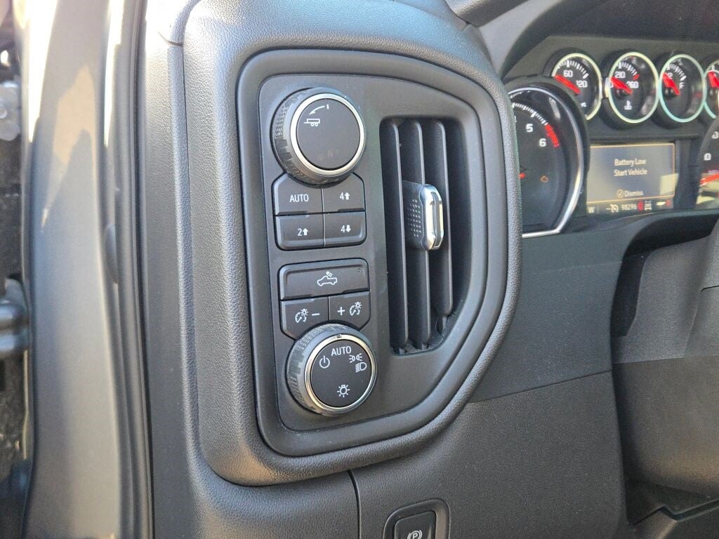 2022 Chevrolet Silverado 1500 LTD Custom Trail Boss