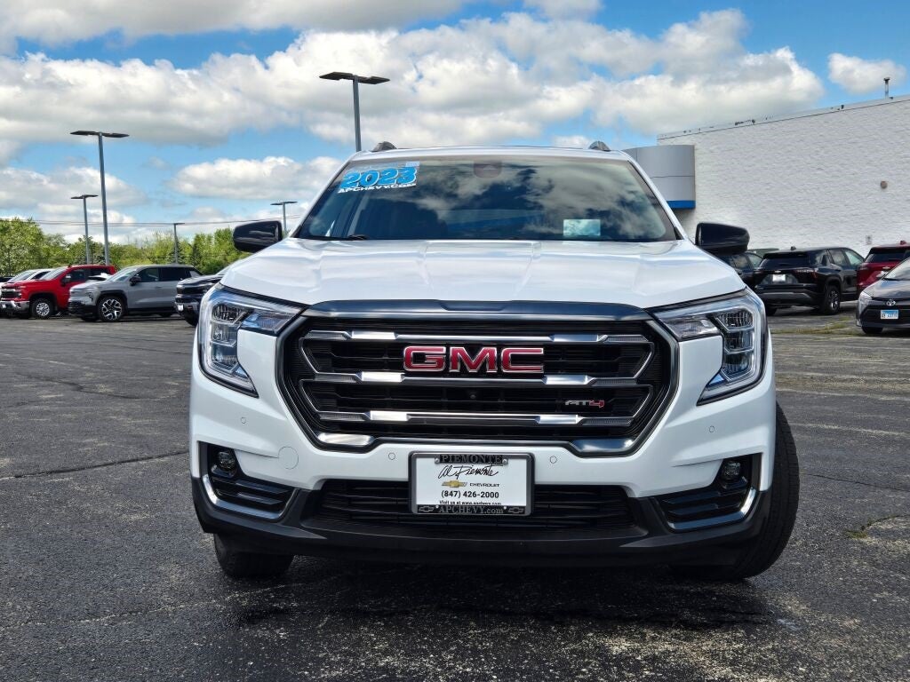 2023 GMC Terrain AT4