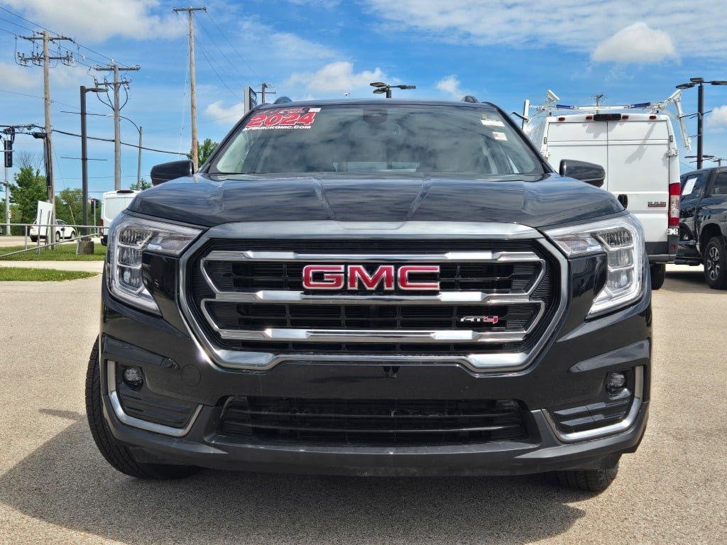 2024 GMC Terrain AT4