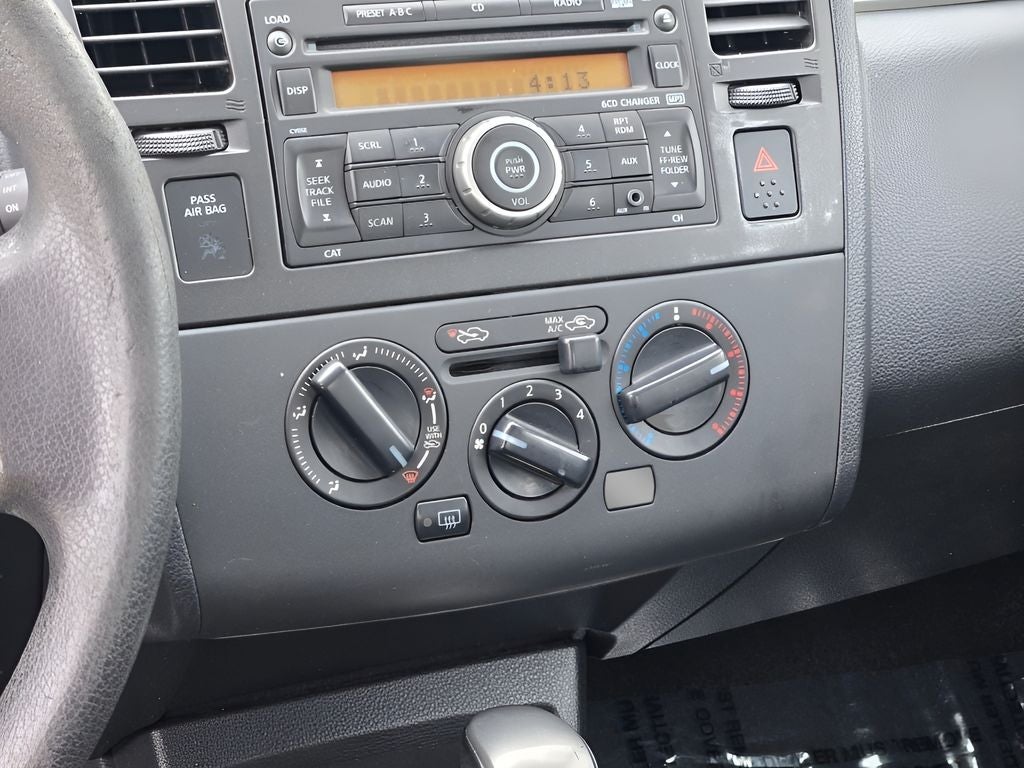 2011 Nissan Versa 1.8 S