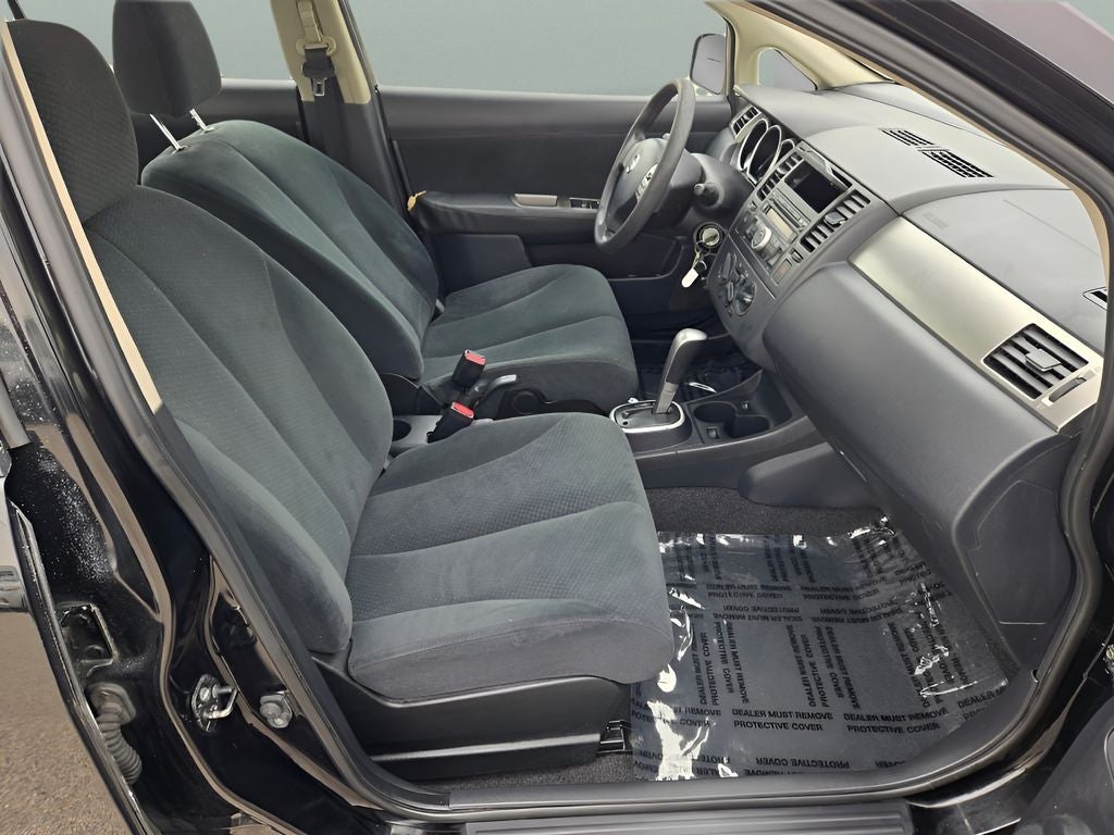 2011 Nissan Versa 1.8 S