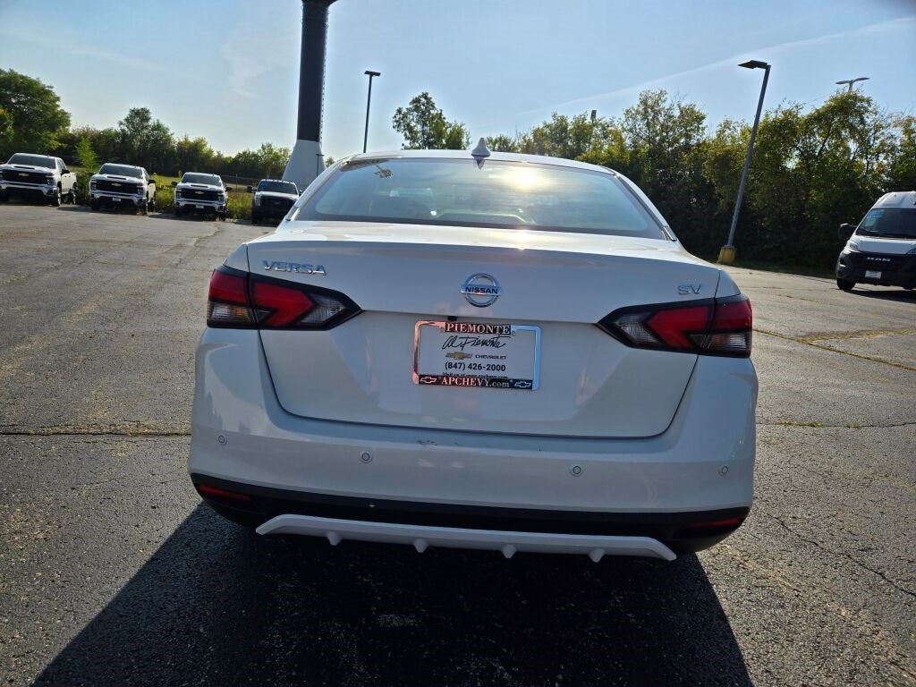 2022 Nissan Versa 1.6 SV